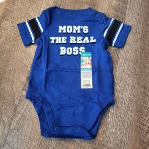 NWT Baby boys royal blue 'Mom's the real boss' onesie size 3-6mos